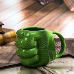 "Hulk Fist" keramička šolja