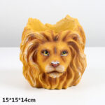 "Lion" saksija