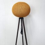 Lampa s 3 noge