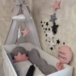 Set Cloud Sivo Roze-Ogradica sa tri strane, plahta, jastuk, jorgan i dva ukrasna jastuka - 120x60cm