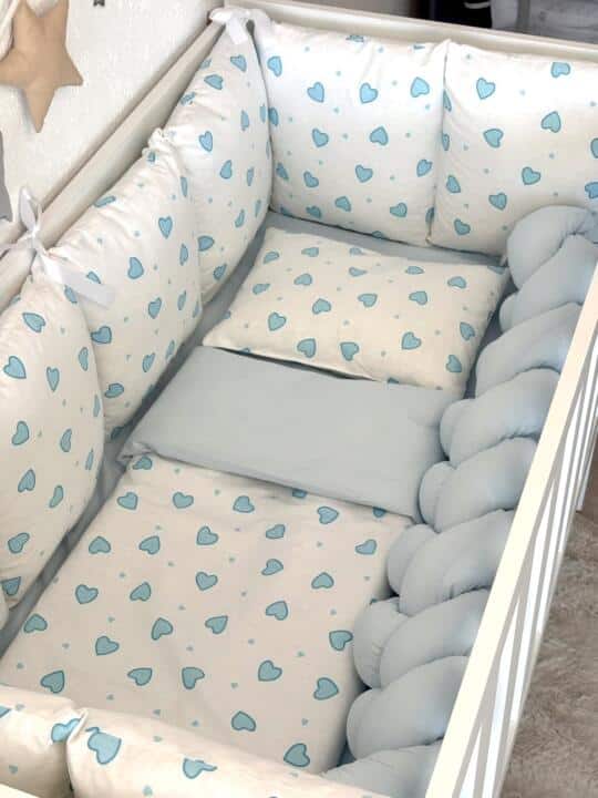 IMG_0154 Set Bumper Plava i Srca - Ogradica sa tri strane, pletenica, plahta, jastuk, jorgan i dva ukrasna jastuka - Image 1