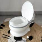Baby WC solja tuta sa zvukom puštanja vode