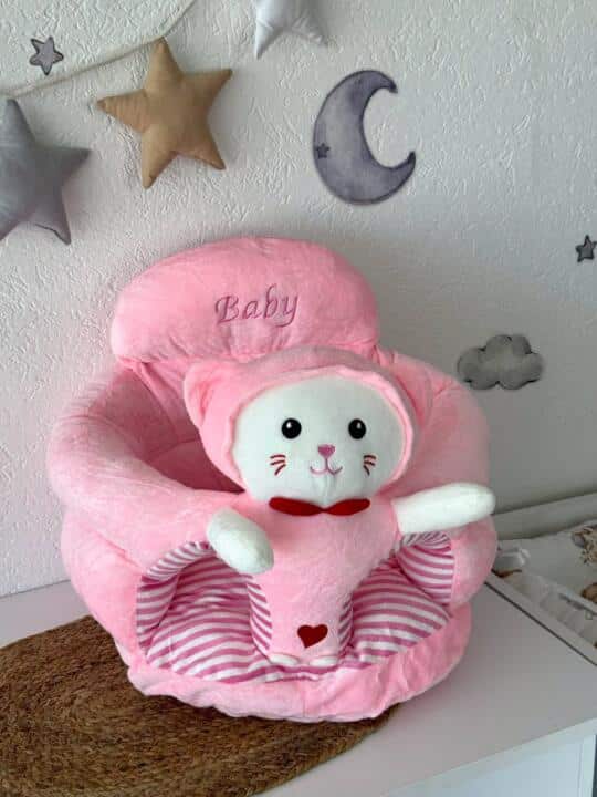 721110540_1879499082712862_1291918508389785475_n Plišana sjedalica za bebe M1046-3 - Roze Maca - Image 1